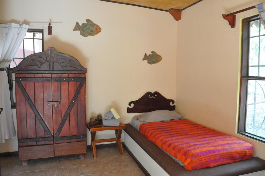 Hacienda La Isla Lodge Sarapiqui Bilik gambar