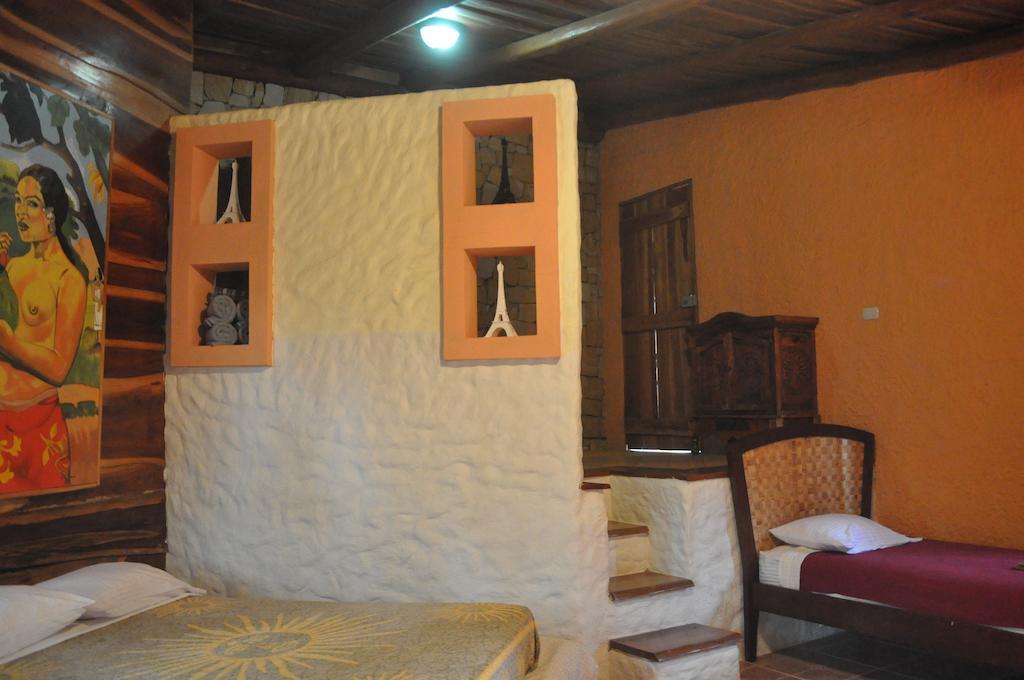 Hacienda La Isla Lodge Sarapiqui Bilik gambar