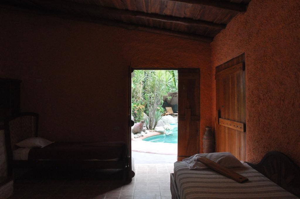Hacienda La Isla Lodge Sarapiqui Bilik gambar